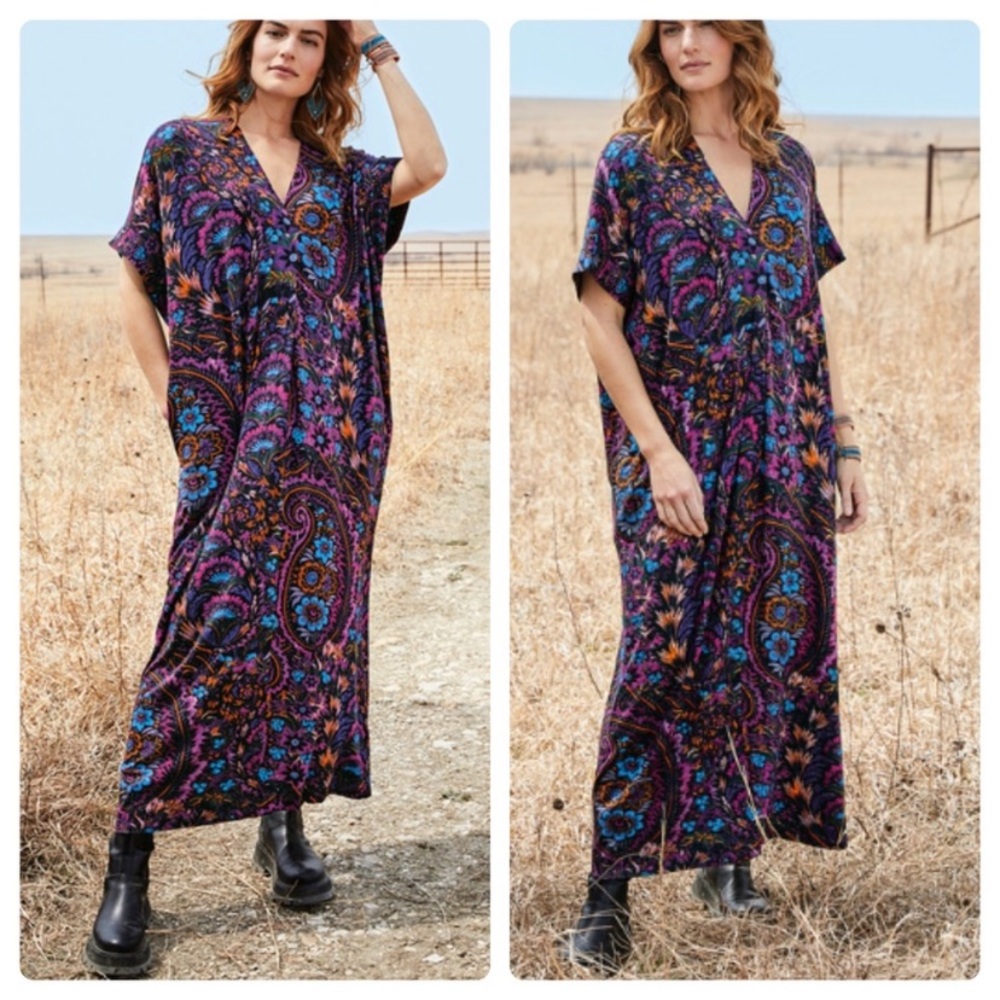 Peruvian Connection Bohemian Thebes Caftan Paisley Maxi Dress Printed Purple M/L